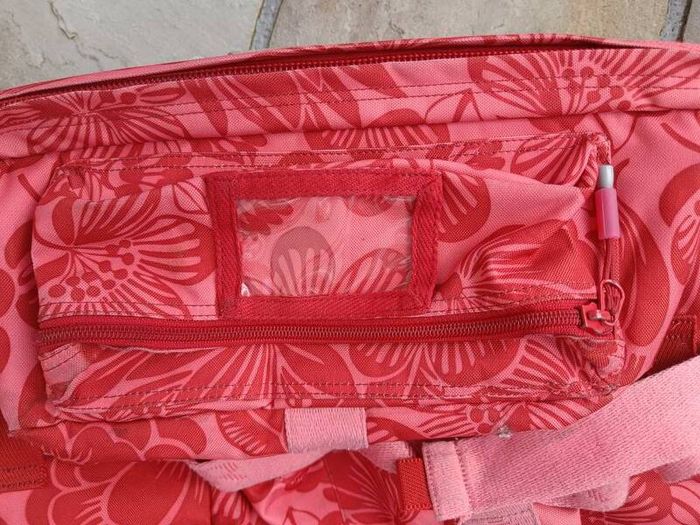 Roxy 105L Hawaiian Floral Print Suitcase