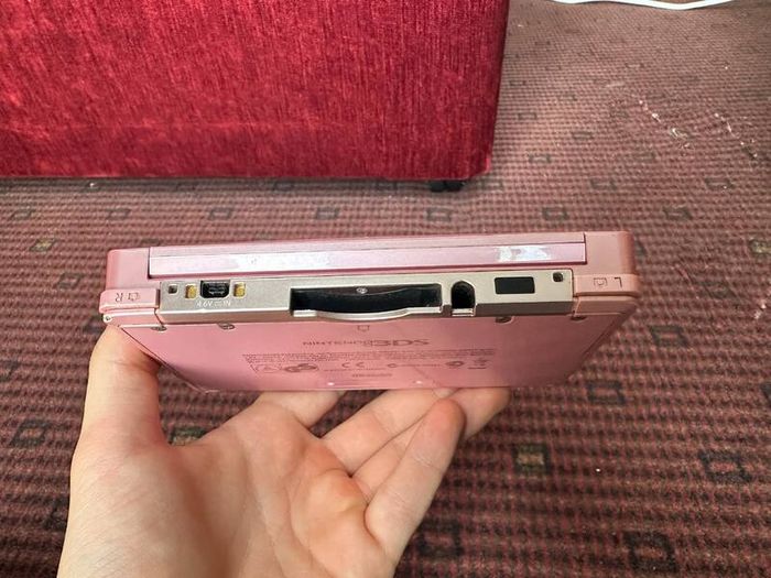 Nintendo 3DS  Metallic Rose Pink  Great Condition
