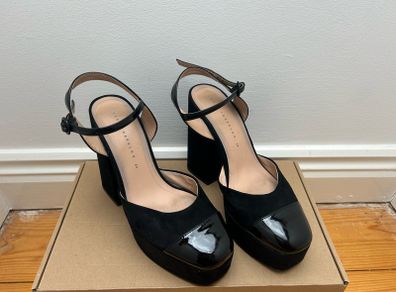 Black Hills Shoes - Excellent Condition