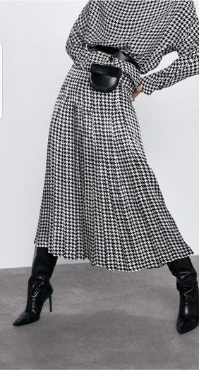 Zara midi black and white box pleated hundstooth skirt XS