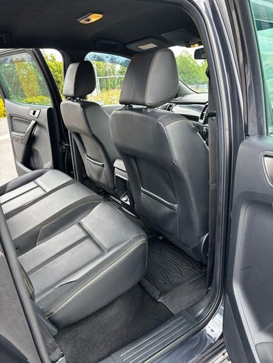 Ford Range Wildtrak 3.2 6 speed automatic