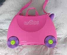 trunki suitcase