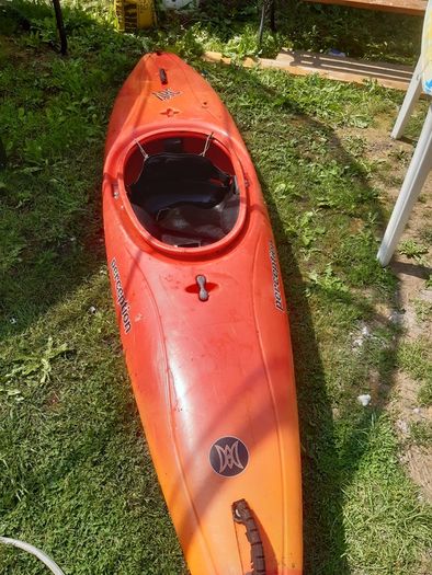 Premium Perception Arc Kayak  Upgraded Model, Mint Condition (Naas)