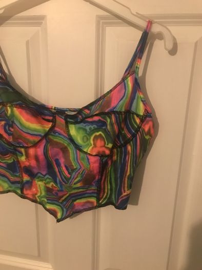 Crop top