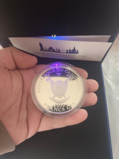 Magnificent Landmarks Empire State Building glow in dark Silver 2oz coin box+coa
