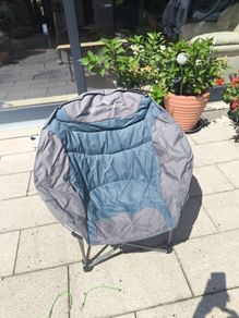 Camp chair moon chair design