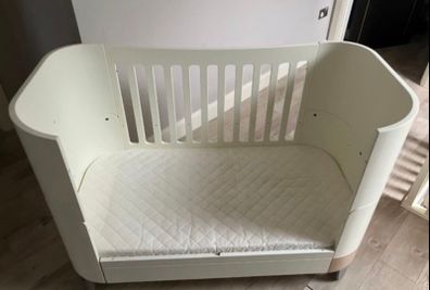 GAIA Baby Serena Convertible Cot Bed