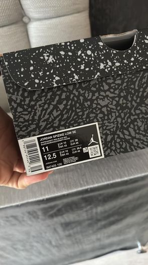 Jordan Spizike Low SE Do The Right Thing 10uk