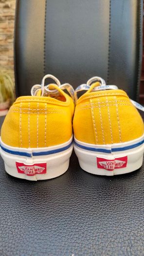 Vans Anaheim Factory Authentic 44dx Deck - Yellow  Perfect Condition Like New Size 10.5
