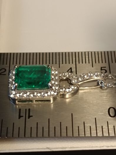 Beautiful Emeraldine & Zircon Pendant in Rhodium Plated Sterling Silver