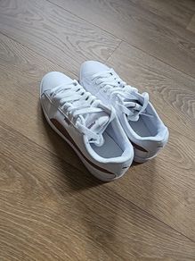 ladies trainers
