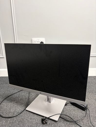 HP Monitor with Stand