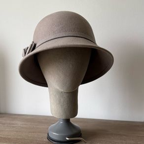 Cloche felt hat