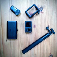 DJI Action 4 Four Adventure Combo including wireless microphone version 2