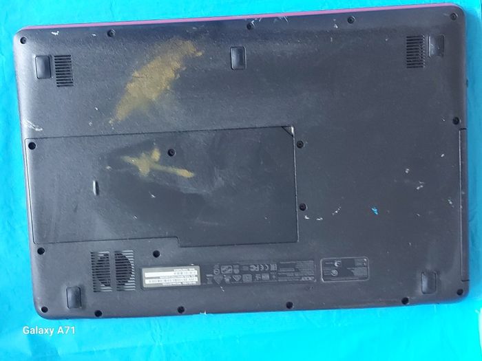 Acer Aspire Es1-523, Red, Amd E1-7010 Apu With Amd Radeon R Graphics, 1.5ghz, 4gb Ram, 500 G B Hdd, Windows 10