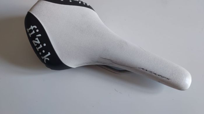 fi.zi:k Antares saddle