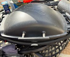 Weber Q 2000 Gas BBQ with Stand Used ONCE