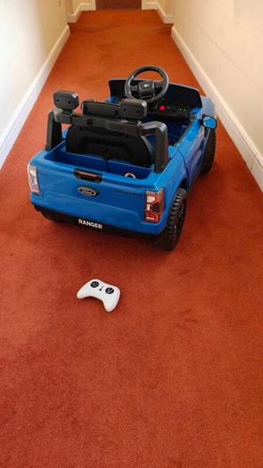 Ford Ranger 12v Ride on car