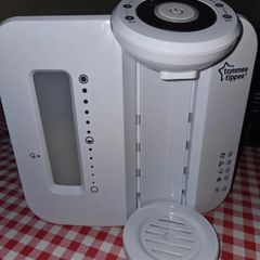 Baby bottle prep machine
