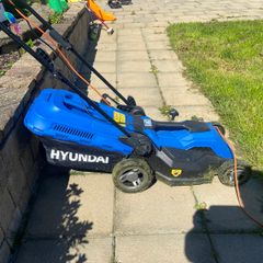 Hyundai lawnmower