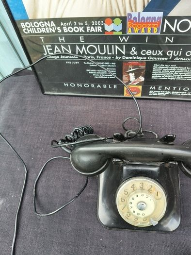 Vintage Bakelite Phone