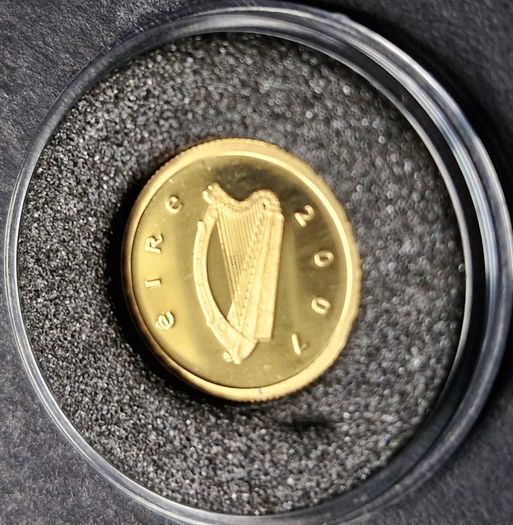 2007 Central Bank Celtic Culture 20 Euro Gold coin in box with Coa. (1.24 Grams)