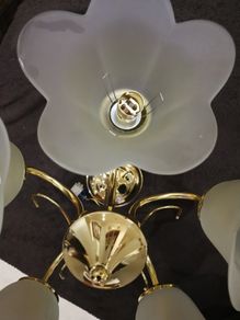 Metallic clour gilden + Glass shaped flushed mount light vintage living room semi flush chandlier with frosted glass shades.