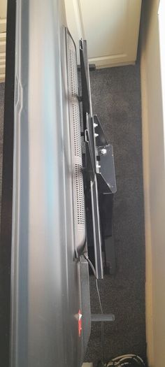 Smart TV 55" + TV Stand. Hitachi