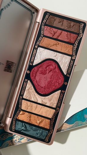 K beauty florasis eyeshadow palette new 100 genuine