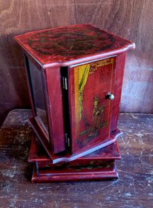 Vintage chinoiserie tabletop chest