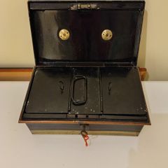 Antique Cash Box. Internal Tray. Two keys.