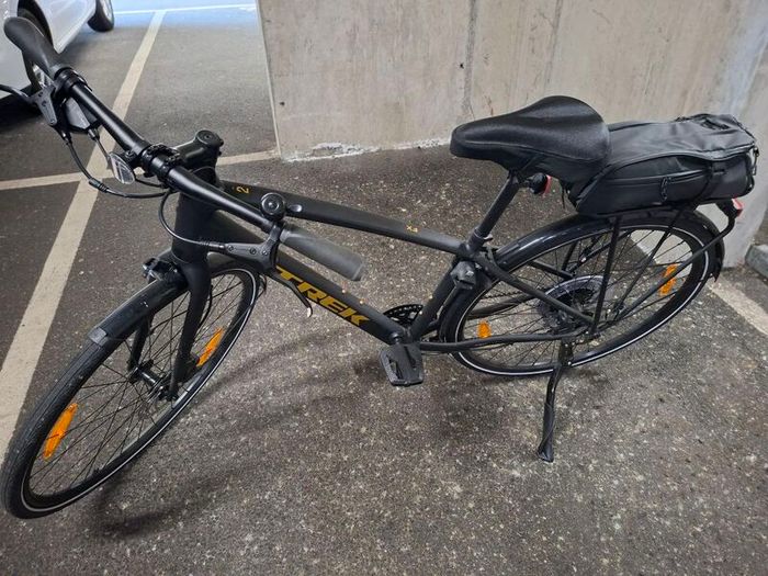 Trek FX2 equipped