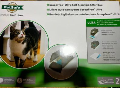 The PetSafe ScoopFree self-cleaning litter tray