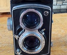 Yashica-C TLR Medium Format Film Camera + Original Leather Case
