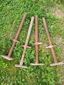 Scaffold legs
