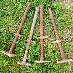 Scaffold legs