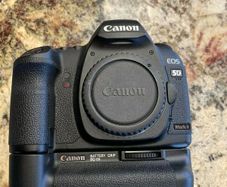 Canon 5d Mark II (body only)