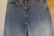 Pretty Little Thing Wide leg jeans