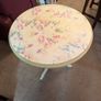 Small table Image 2