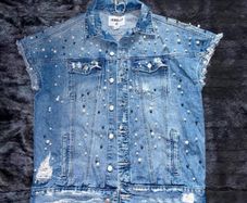 JEWELLY Size S(Oversized fit)Pearl Studded Denim Jacket Sleeveless Distressed