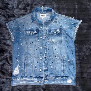 JEWELLY Size S(Oversized fit)Pearl Studded Denim Jacket Sleeveless Distressed
