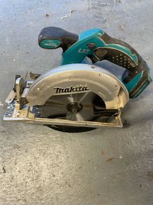 Makita DSS611 Circular Saw