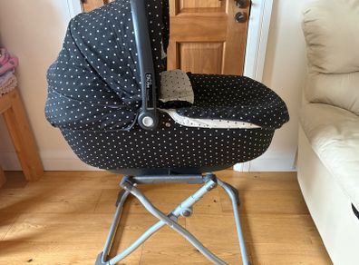Baby sleep stand