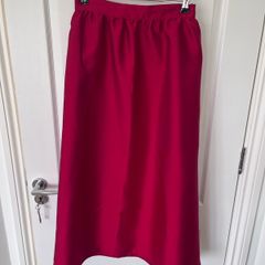 Gallery Skirt