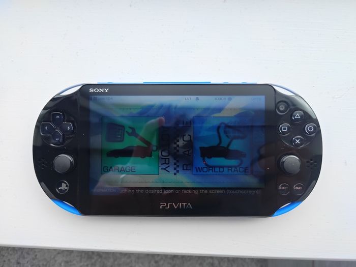 Playstation Vita 2000