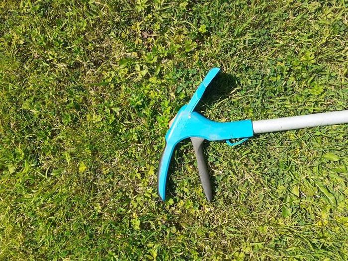 grass trimmer