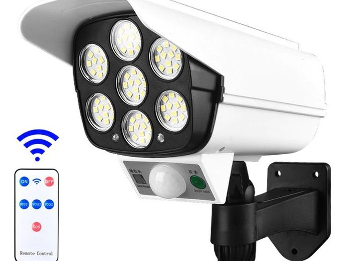 New Realistic Solar Dummy Fake Security Camera Surveillance CCTV Red LED #1472