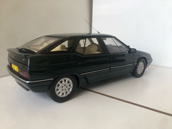 model cars Autoart, minichamps, Otto, Norev etc