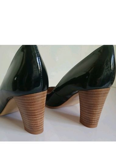 Xaira Black Patent Leather Court Shoes Block Heels EU35 UK2 BNIB RRP 100  CAN POST