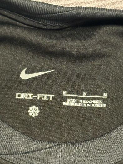 Liverpool 24/25 away jersey